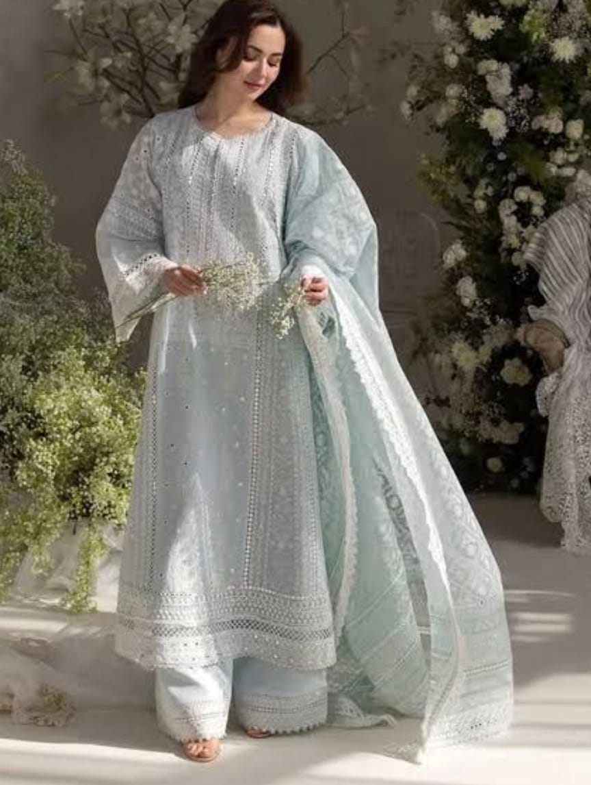 sobia-nazir-emroidery-lawn-collection-hania-amir