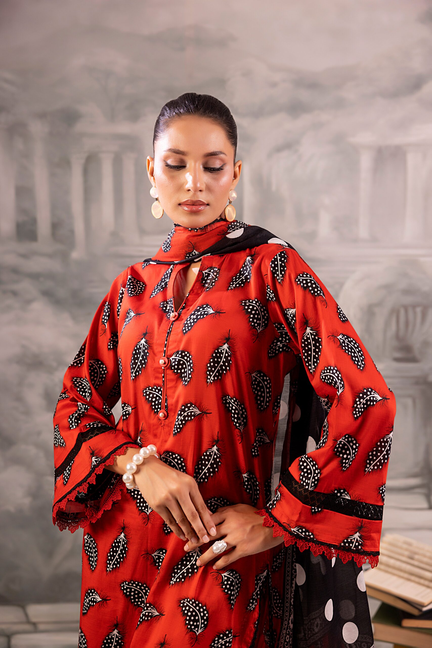 Salina Separates Printed Lawn 3PC Unstitch Suit - Chapter-1 (SSPLV1-8)