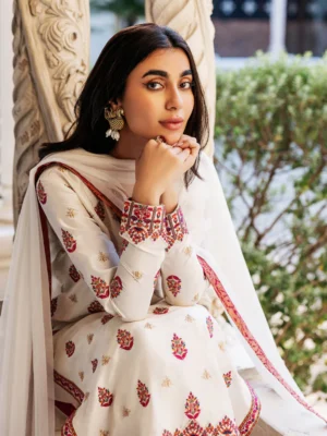 zainab-chottani-white-orchard-replica-6